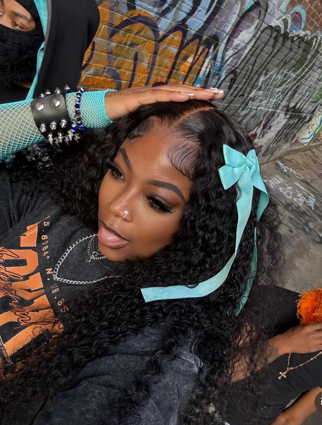 Burmese Curly Closures